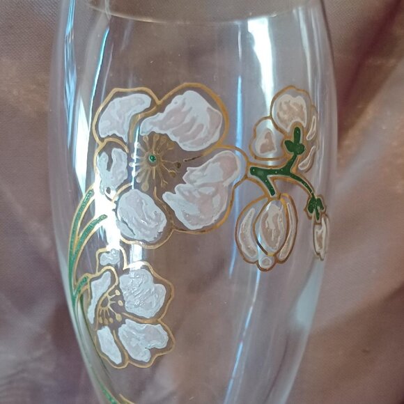 PAIR OF VINTAGE PERRIER-JOUET BELLE EPOQUE FLORAL CHAMPAGNE FLUTES - Picture 2 of 4